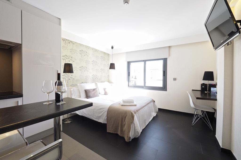 Barcelona Fifteen Central Aparthotel Eksteriør bilde