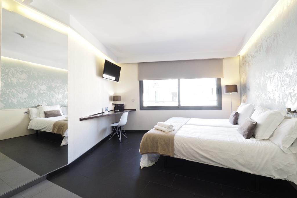 Barcelona Fifteen Central Aparthotel Eksteriør bilde