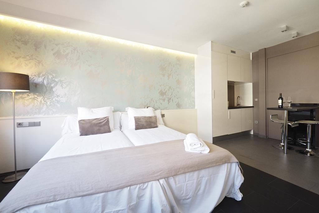 Barcelona Fifteen Central Aparthotel Eksteriør bilde