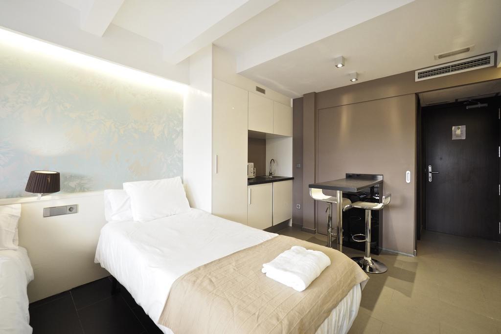 Barcelona Fifteen Central Aparthotel Eksteriør bilde