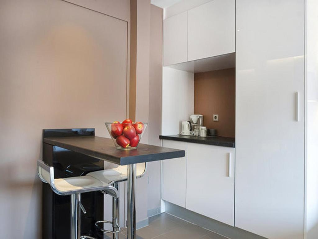 Barcelona Fifteen Central Aparthotel Rom bilde
